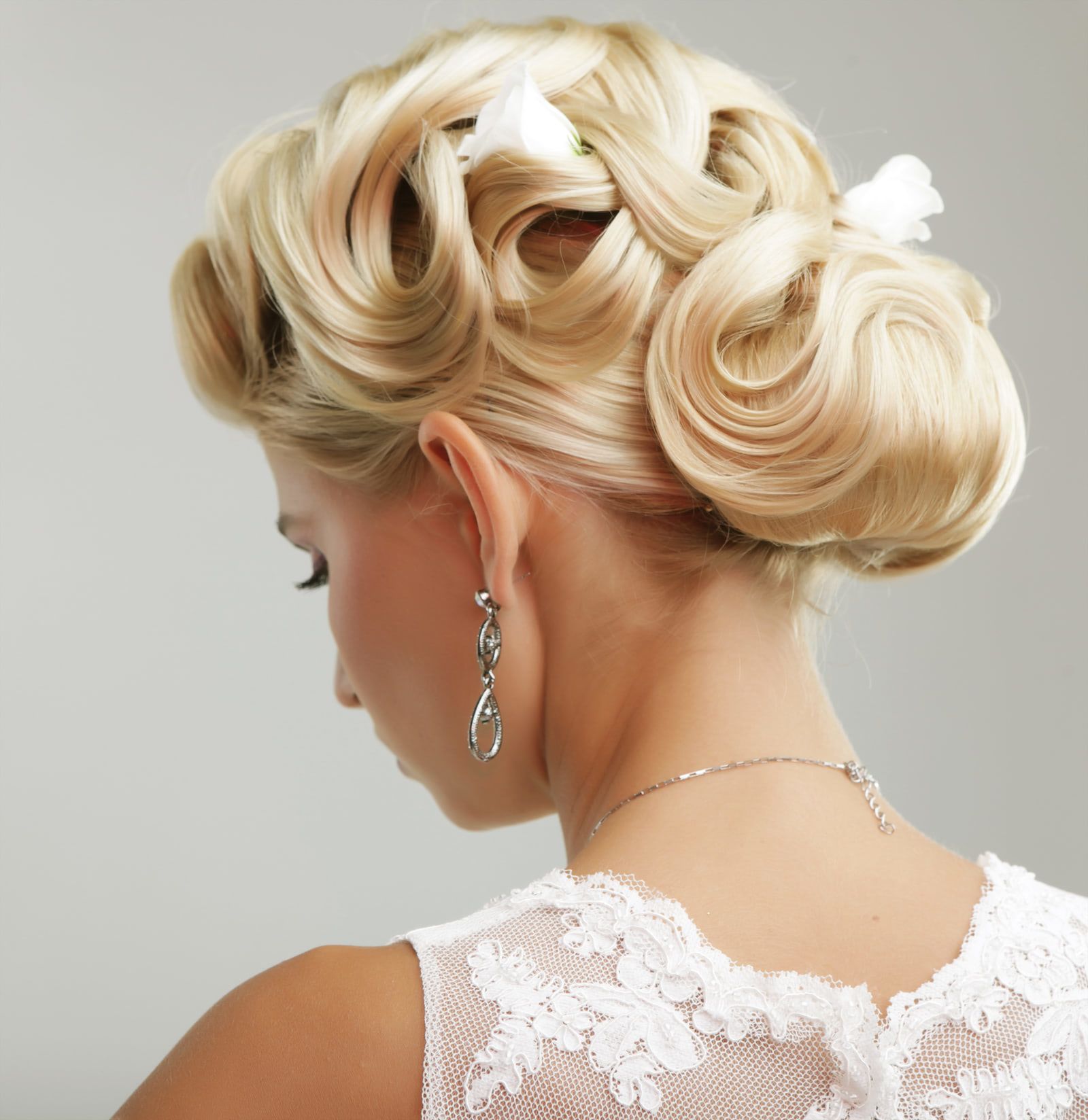 Choosing The Right Wedding Hairstyle For You Bridal Express 