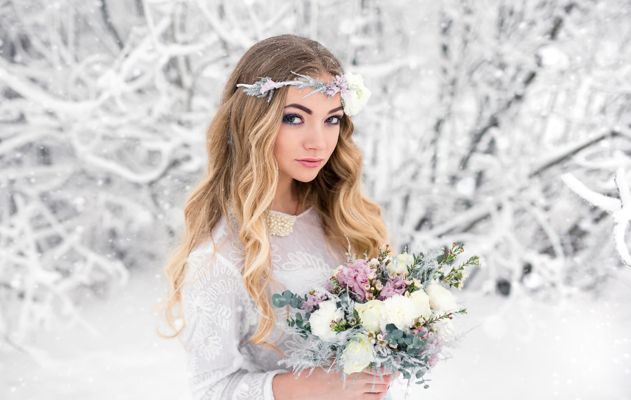 Winter Wedding Makeup Tips For The